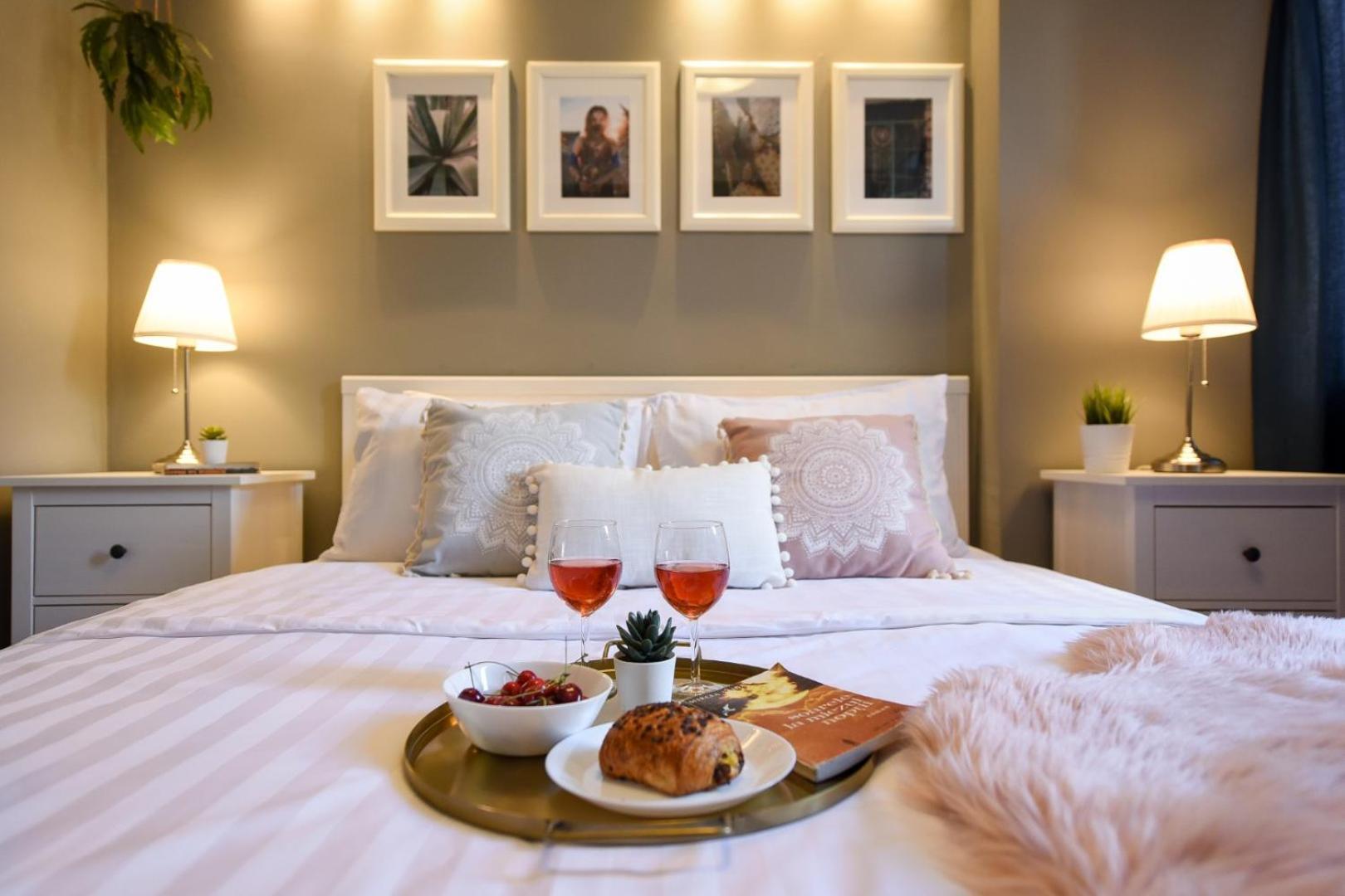 Downtown Oasis: Central Apartments With Cozy Charm บูคาเรสต์ ห้อง รูปภาพ